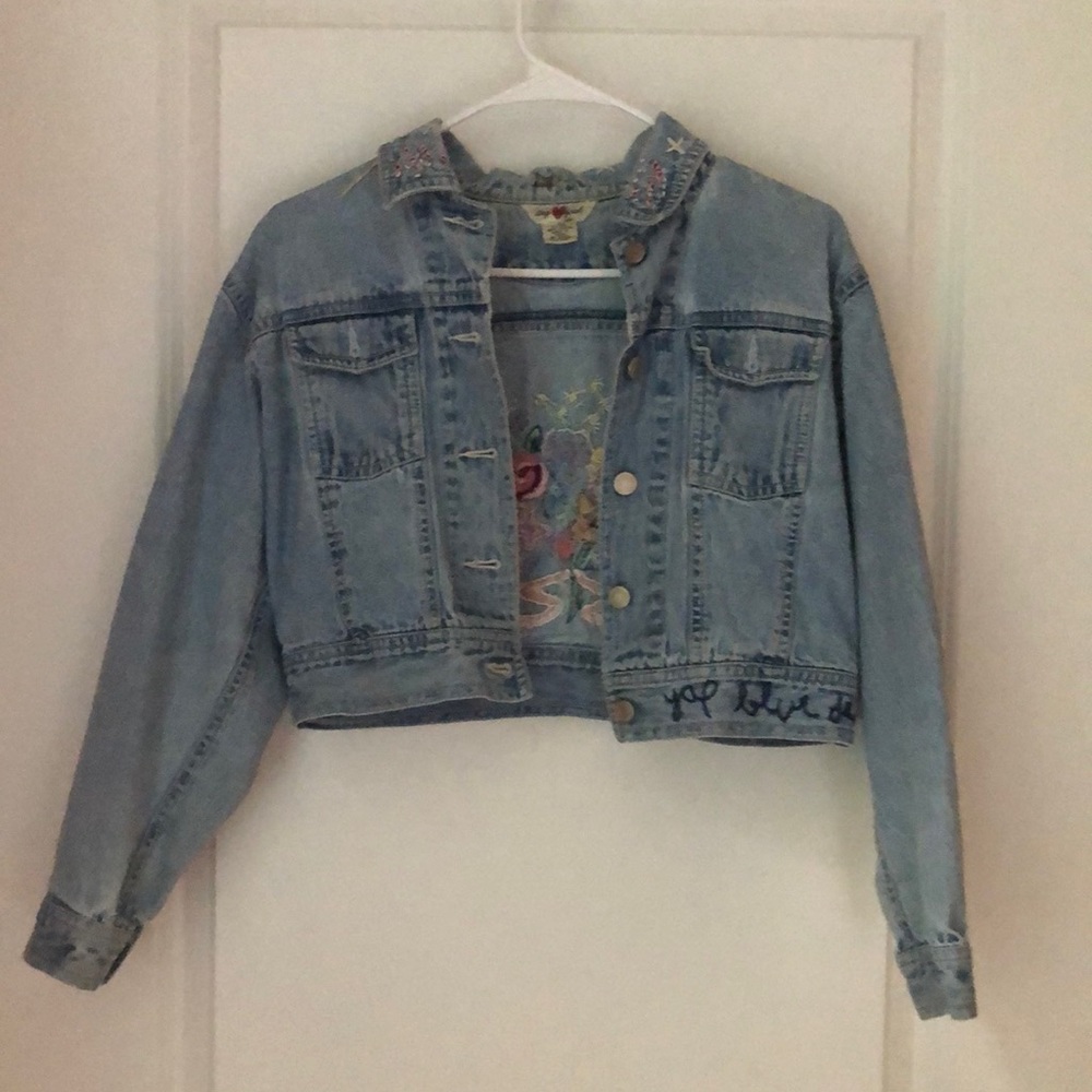 GAP cropped jean jacket with beautiful embroidery size M/L - MADE IN INDIA